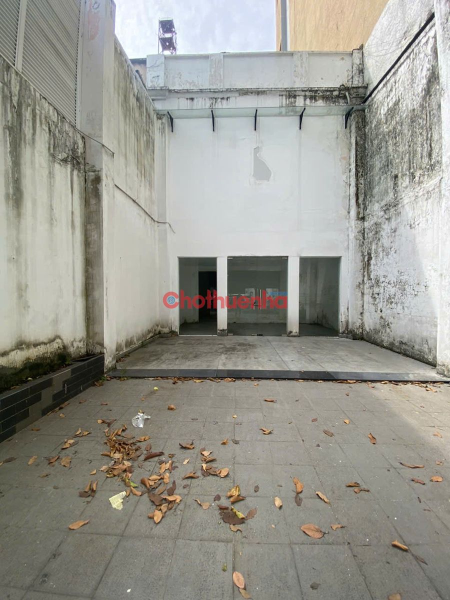 Cho thuê nhà Mặt tiền Điện Biên Phủ Quận 3 - DTSD 400m2 