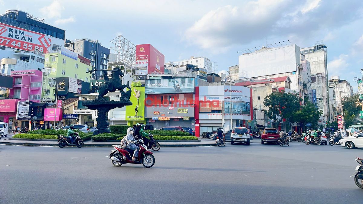 CHO THUÊ NHÀ MẶT TIỀN CMT8 - QUẬN 1