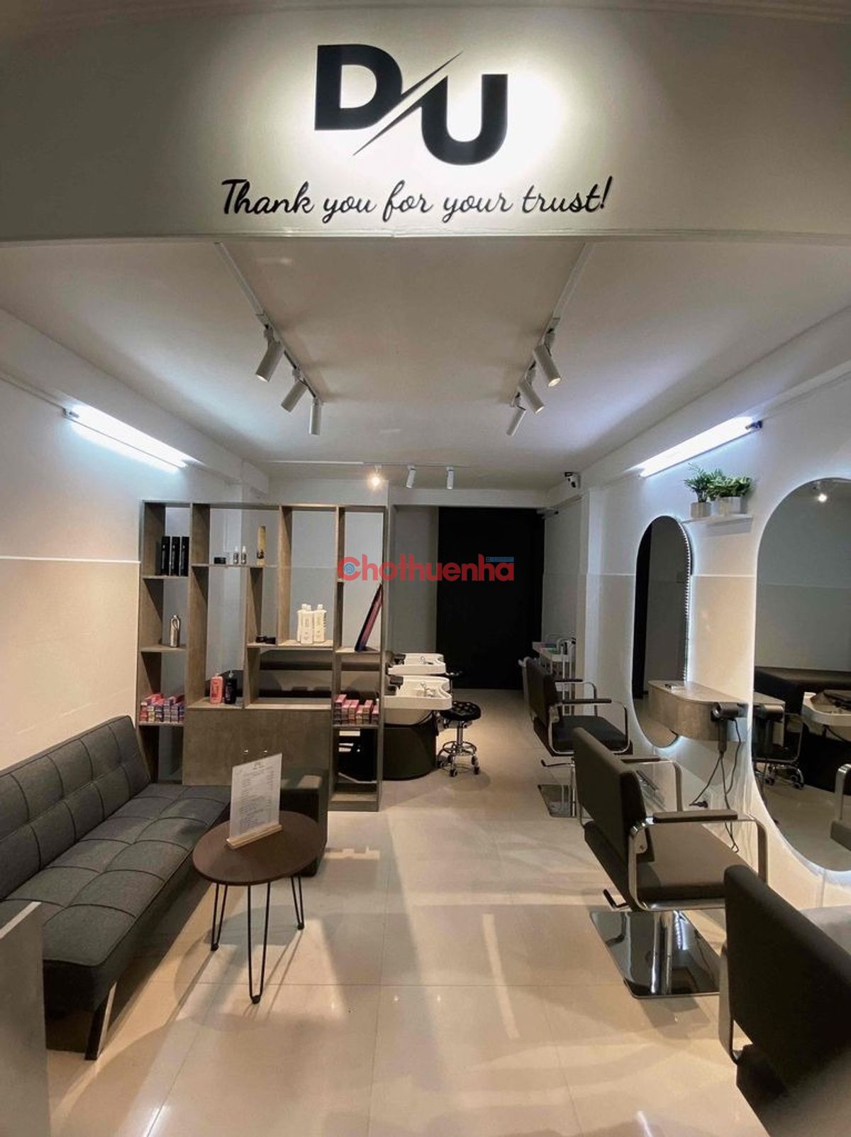 Cho thuê nhà mặt tiền đường Đường số 8, Phường 8, Quận 11.