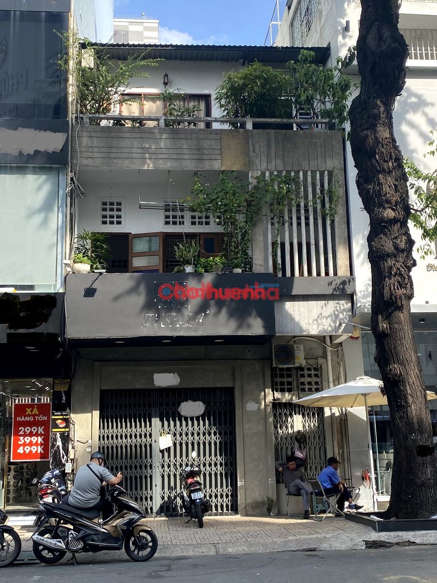 Cho thuê mặt bằng mặt tiền Võ Văn Tần, Phường 5, Quận 3 - 27 triệu/tháng.