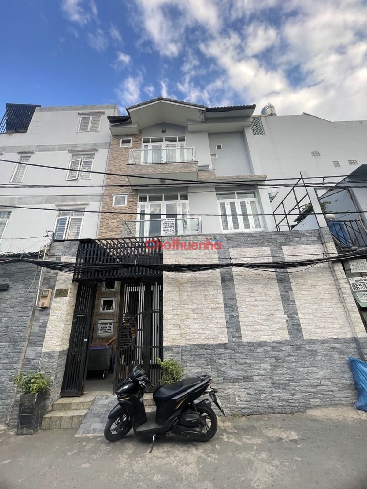 Nhà cho thuê nguyên căn Võ Oanh, Phường 25, Quận Bình Thạnh.