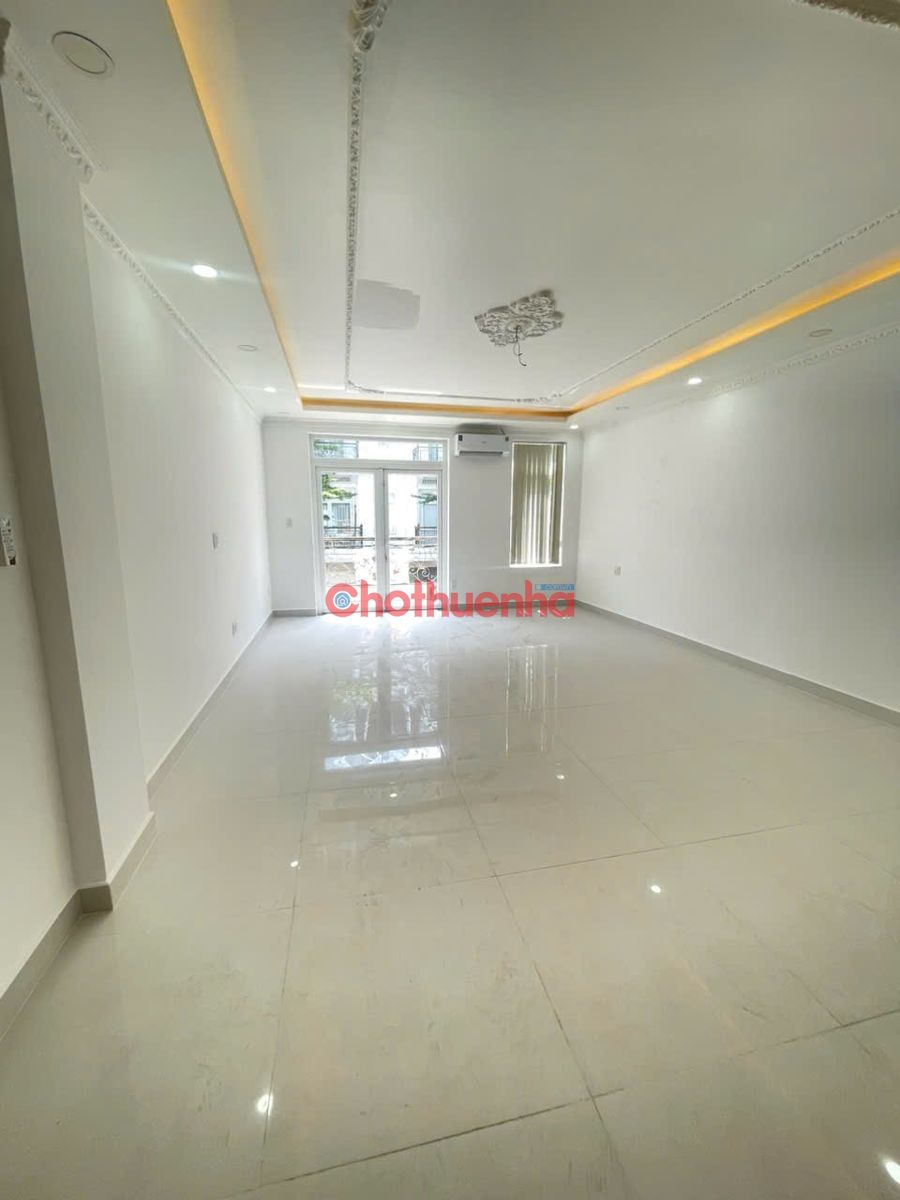 CHO THUÊ NHÀ MT KHU TRUNG TÂM SẦM UẤT - CHỈ VÀO KINH DOANH