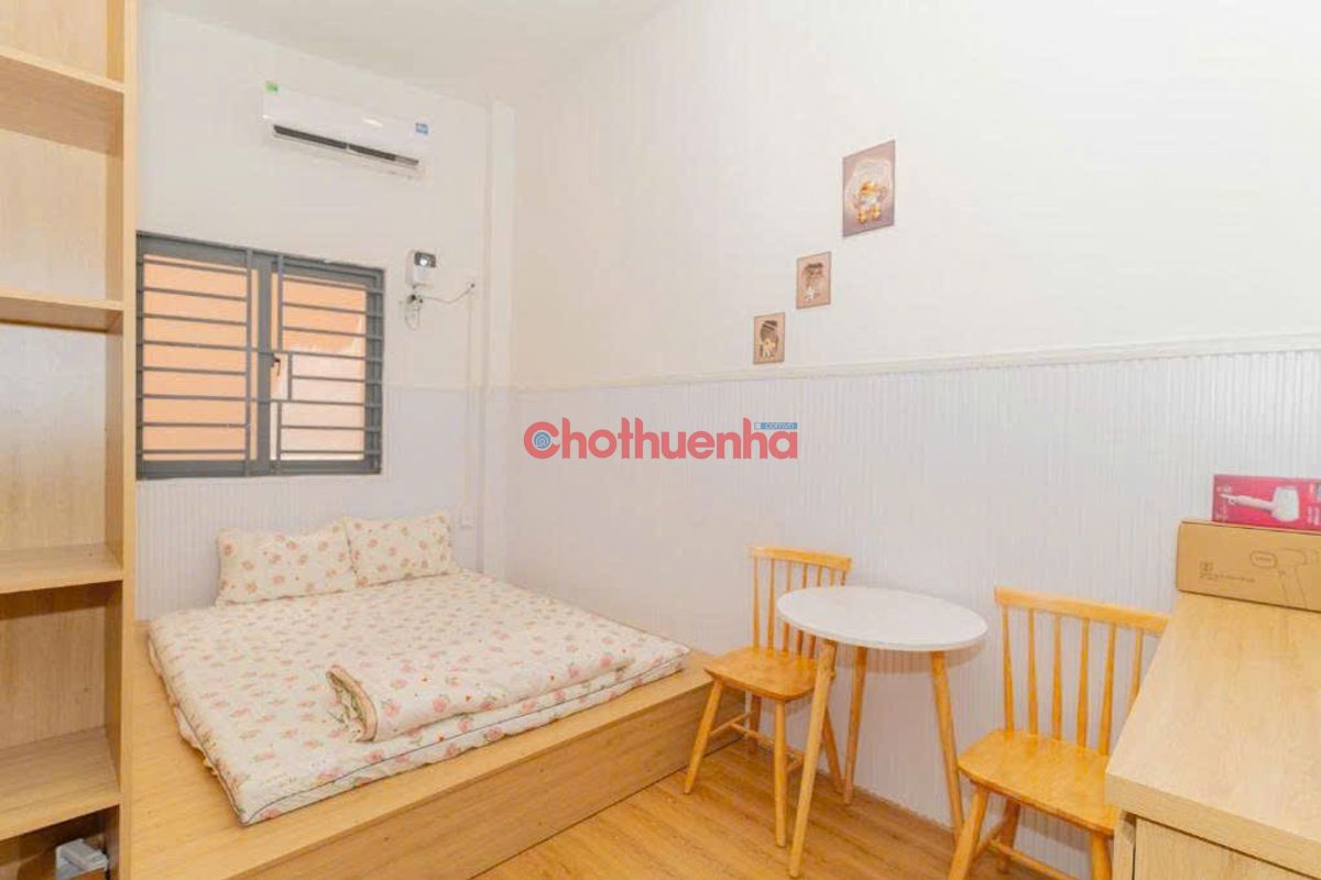 Cho thuê nhà nguyên căn Trần Hưng Đạo, Phường Cầu Ông Lãnh, Quận 1. 5pn