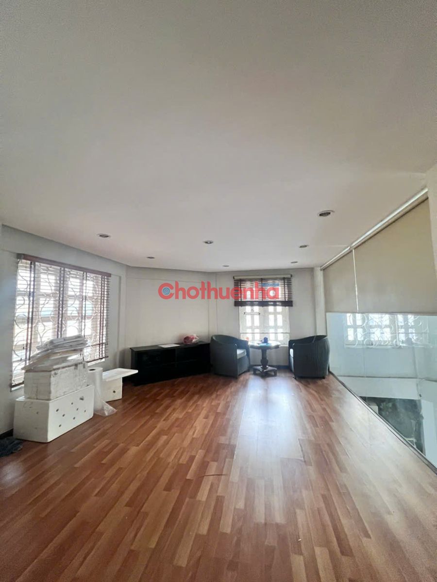 Cho thuê nhà nguyên căn đường Trương Quốc Dung, Phường 10, Phú Nhuận  - phù hợp văn phòng, công ty,...