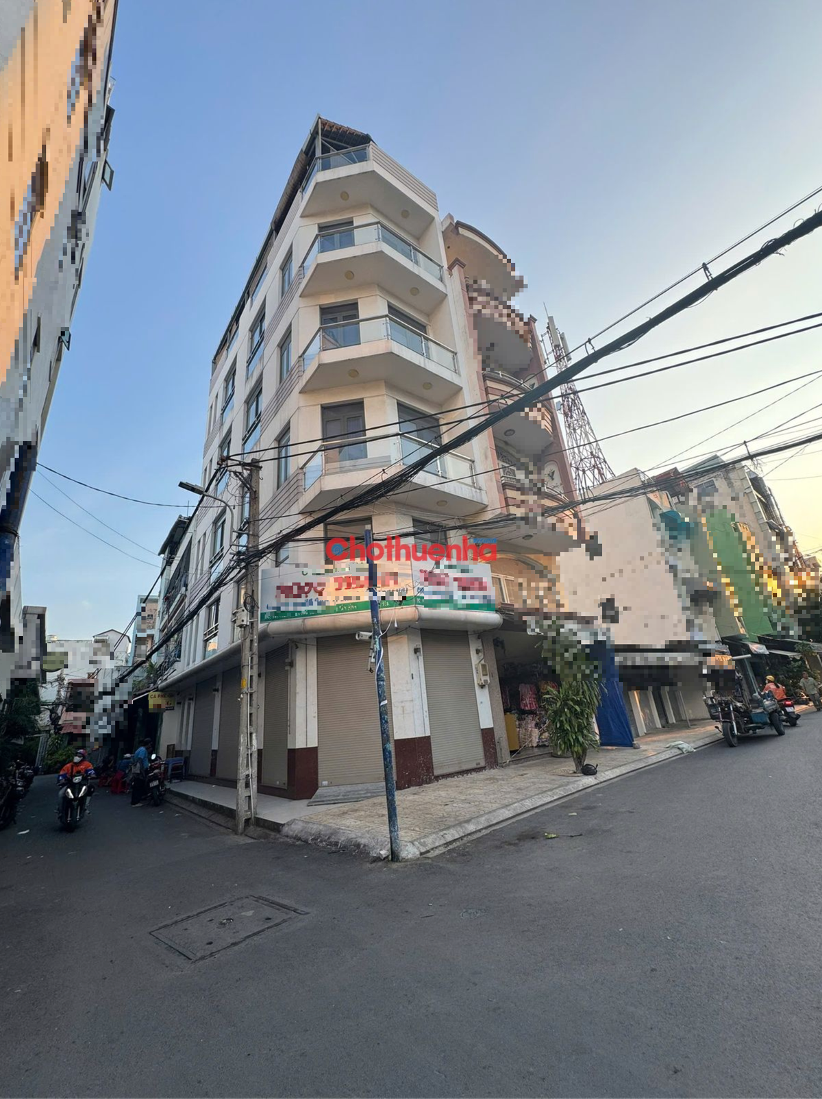 Cho thuê nhà có thang máy - Lạc Long Quân, Phường 11, Q. TB