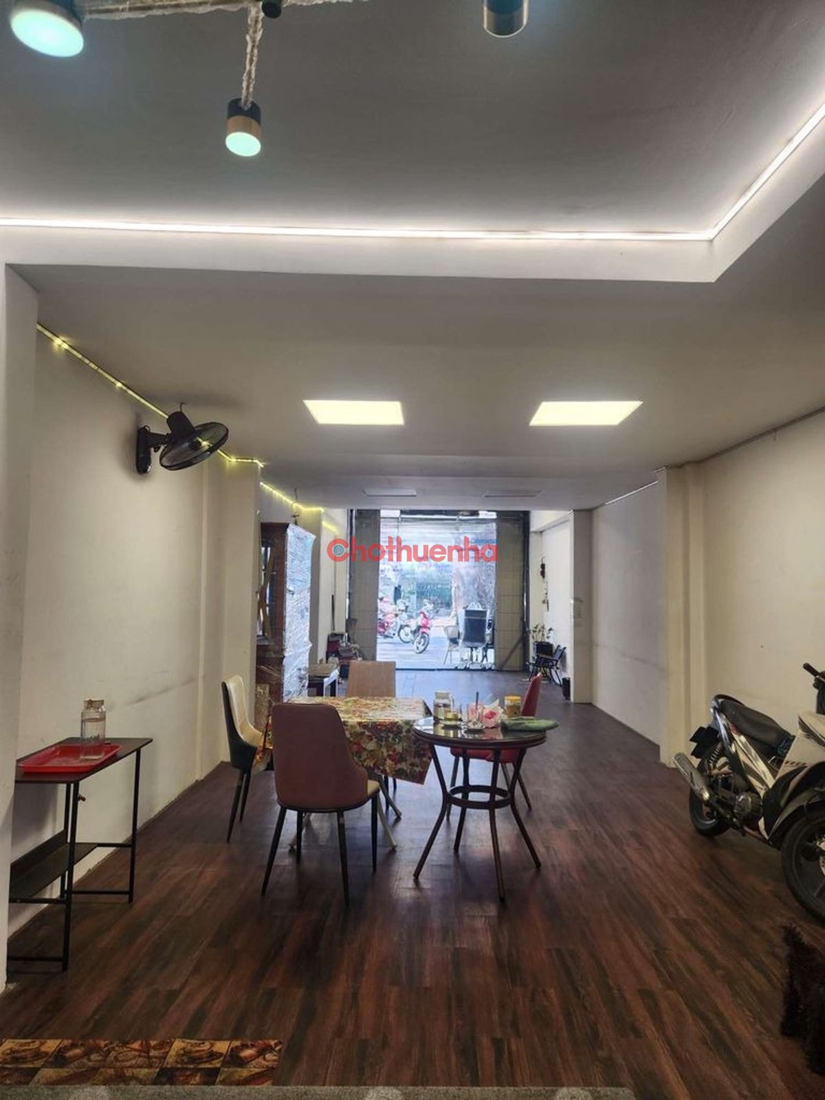 Cho thuê mặt bằng, Ngô Gia Tự, Quận 10. Khu chuyên kinh doanh nội thất, Chỉ 25 triệu/tháng.