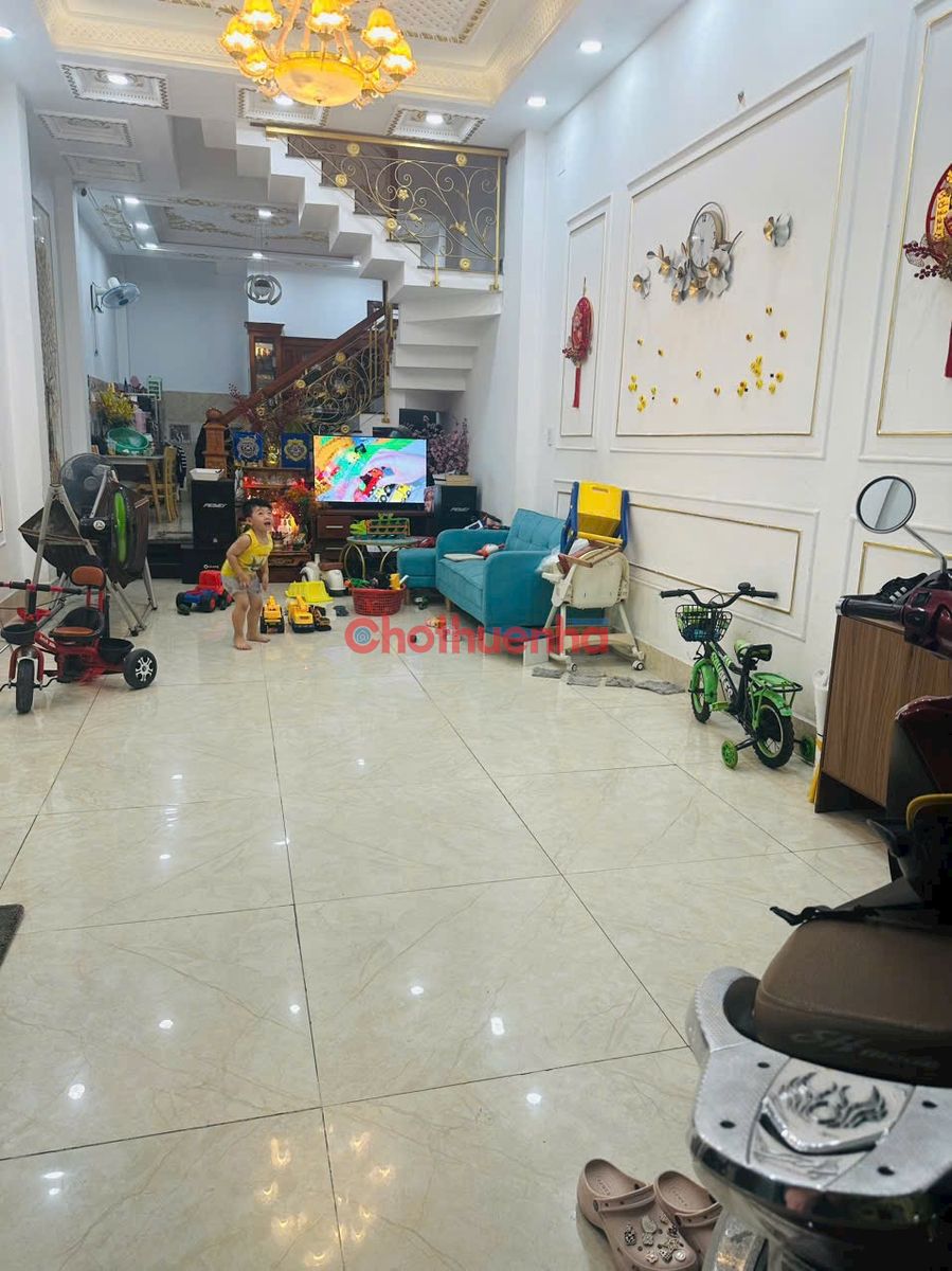 Cho thuê nhà nguyên căn mới xây Bình Thành Bình Tân