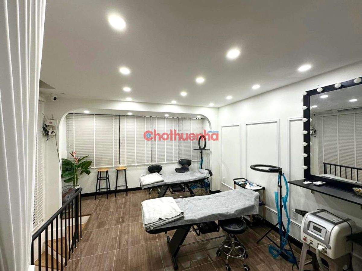 Cho thuê nhà mới nguyên căn Nguyễn Trãi, Phường 2, Quận 5 (2 mặt tiền hẻm)