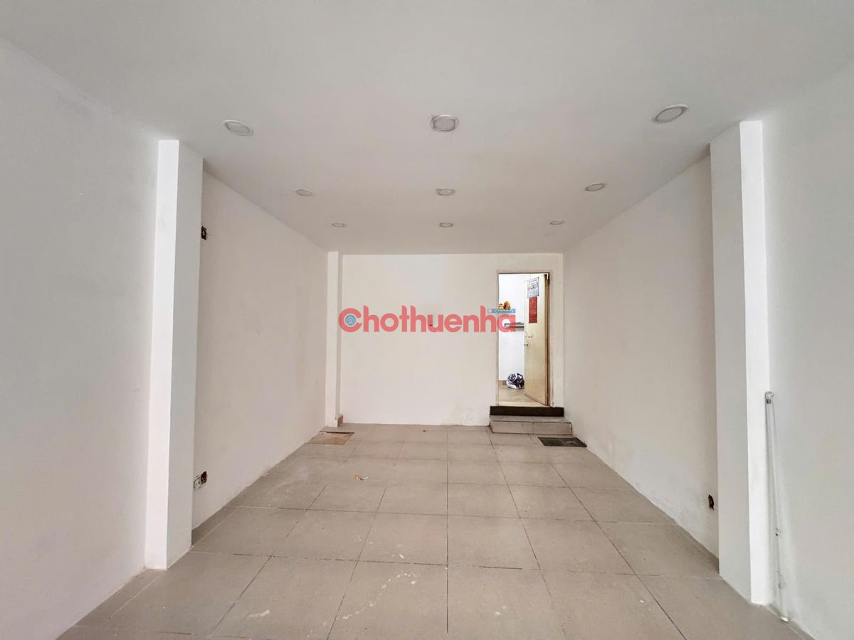 CHO THUÊ MẶT BẰNG MẶT TIỀN HAI BÀ TRƯNG QUẬN 3.