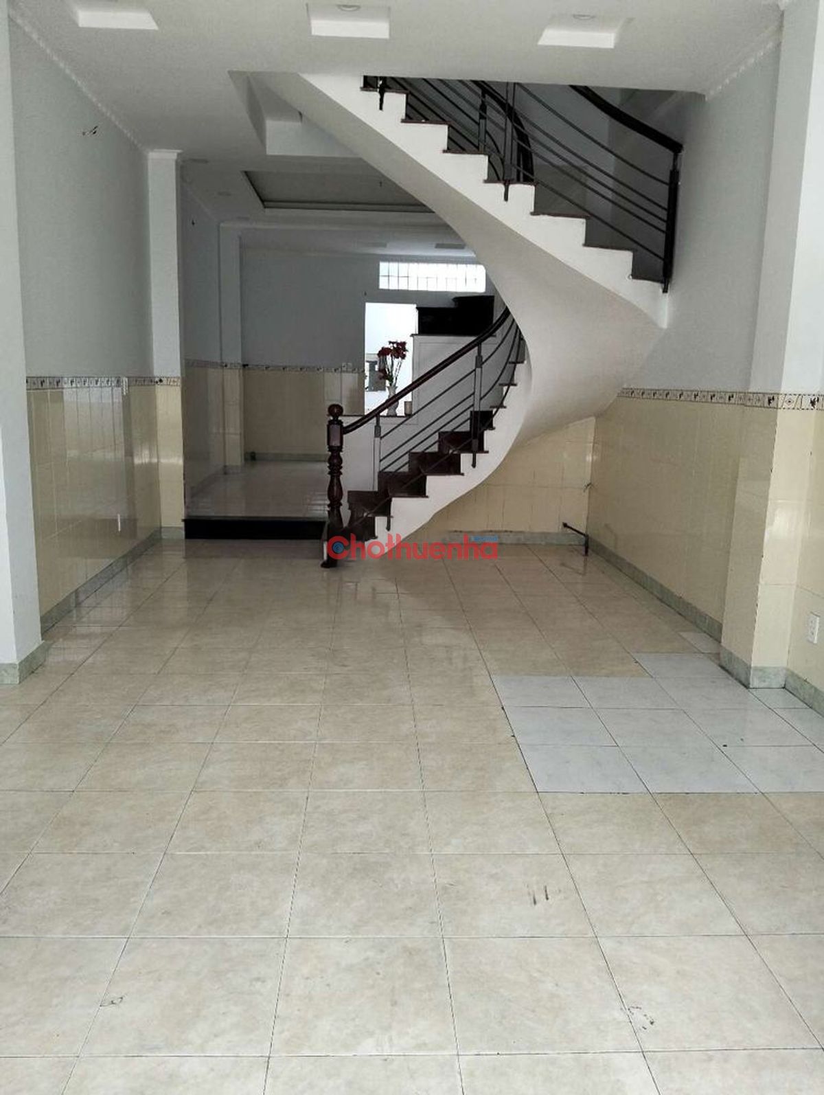Cho thuê nhà nguyên căn Nhất Chi Mai, Phường 13, Quận Tân Bình, HXH, 2PN NHÀ ĐẸP