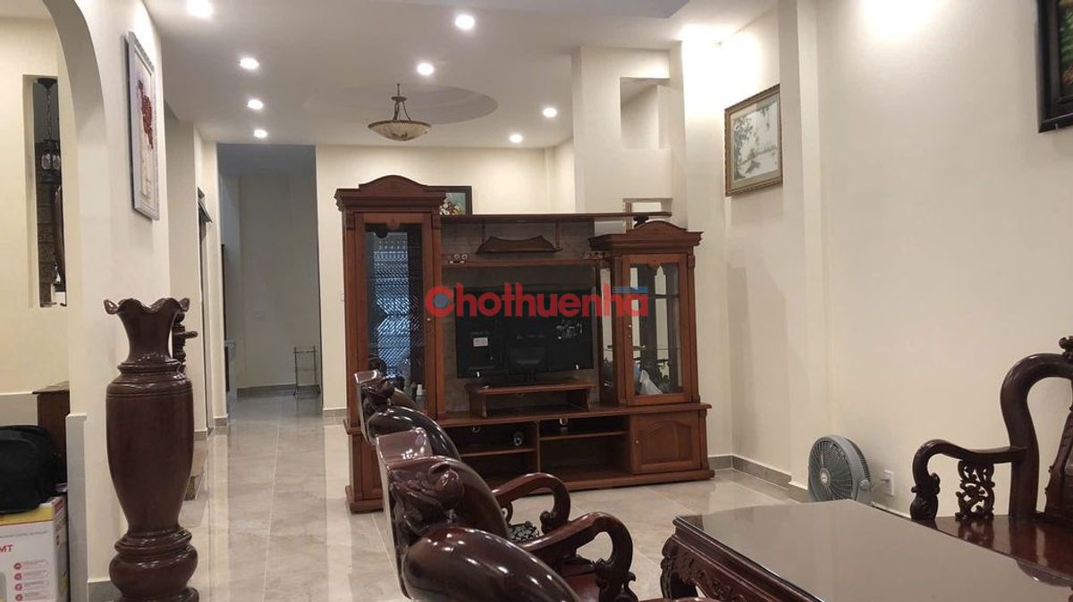 Cho thuê nhà nguyên căn Đường số 9, Phường 9, Quận Gò Vấp, hẻm xe hơi.