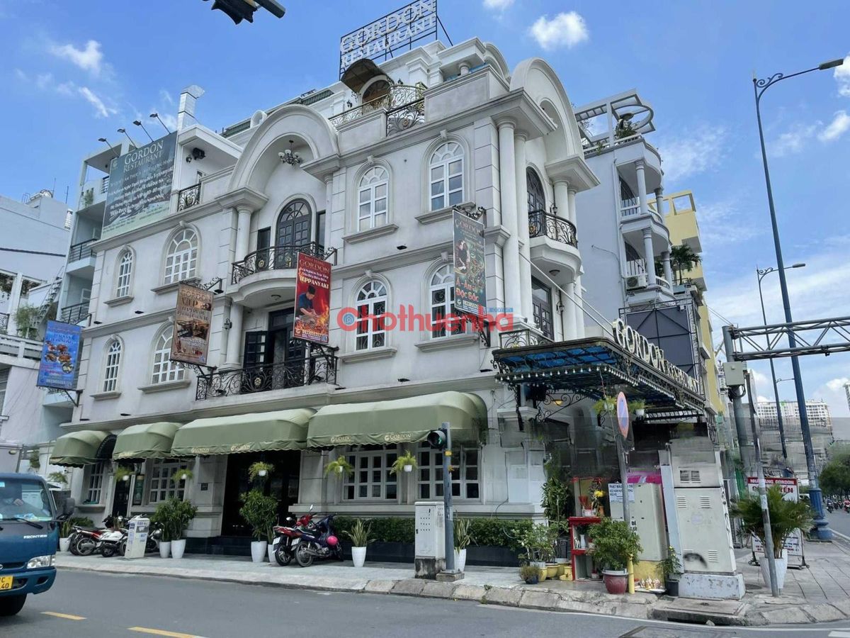 CHO THUÊ GÓC 2 MẶT TIỀN CÔ GIANG QUẬN 1