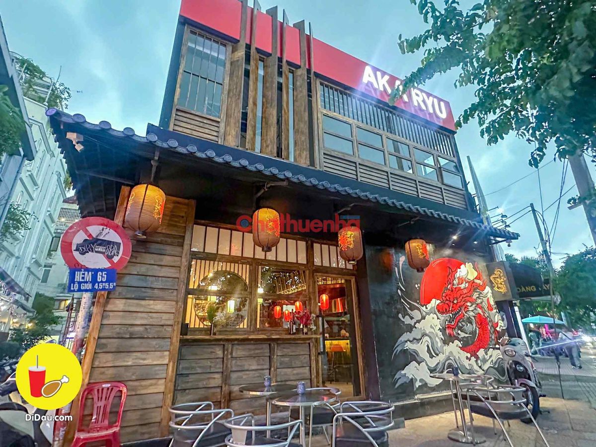 cho thuê nhà nguyên căn góc hai mặt tiền địa chỉ 69 CMT8 - Phường Bến Thành - Quận 1 ( GÓC 2 MT )  ngang 8m dài 20m