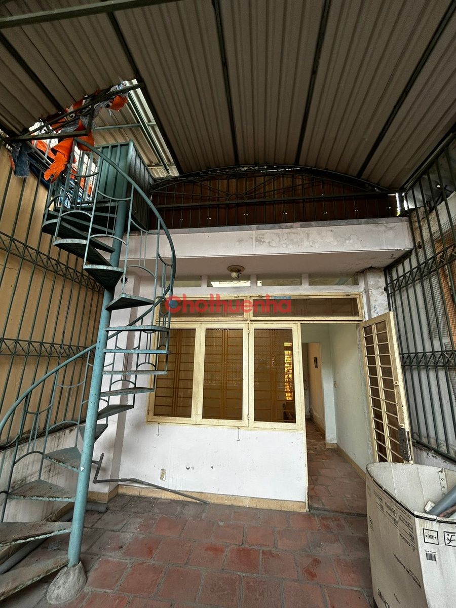 Cho thuê nhà MT đường 16 KDC Miếu Nổi, P3, Bình Thạnh