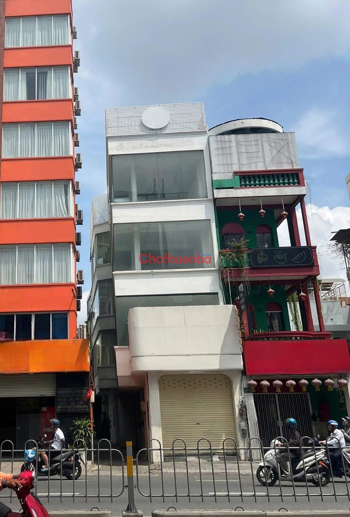 Cho thuê nhà mặt tiền đường Phan Đăng Lưu, phường 4, Phú Nhuận