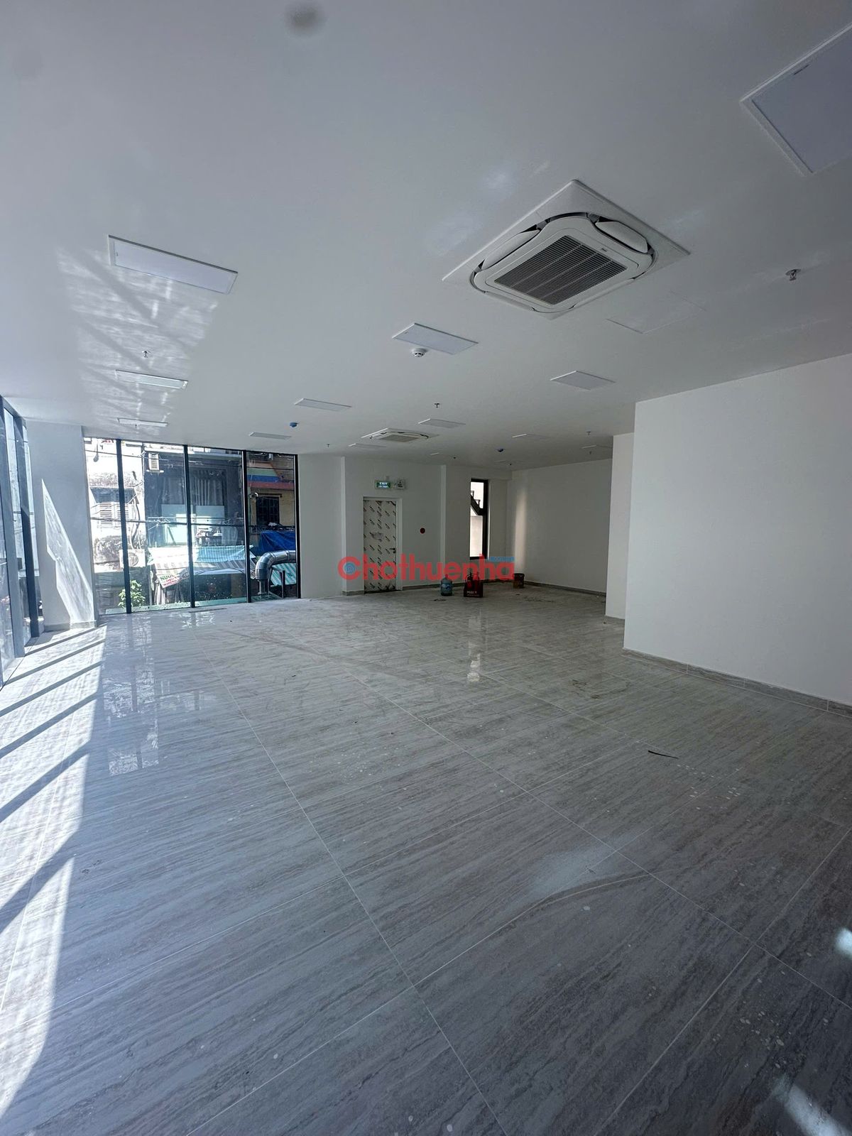 SIÊU PHẨM TOÀ NHÀ VĂN PHÒNG NGAY TRUNG TÂM QUẬN 1 - 10 TẦNG - KINH DOANH ĐA NGÀNH NGHỀ !