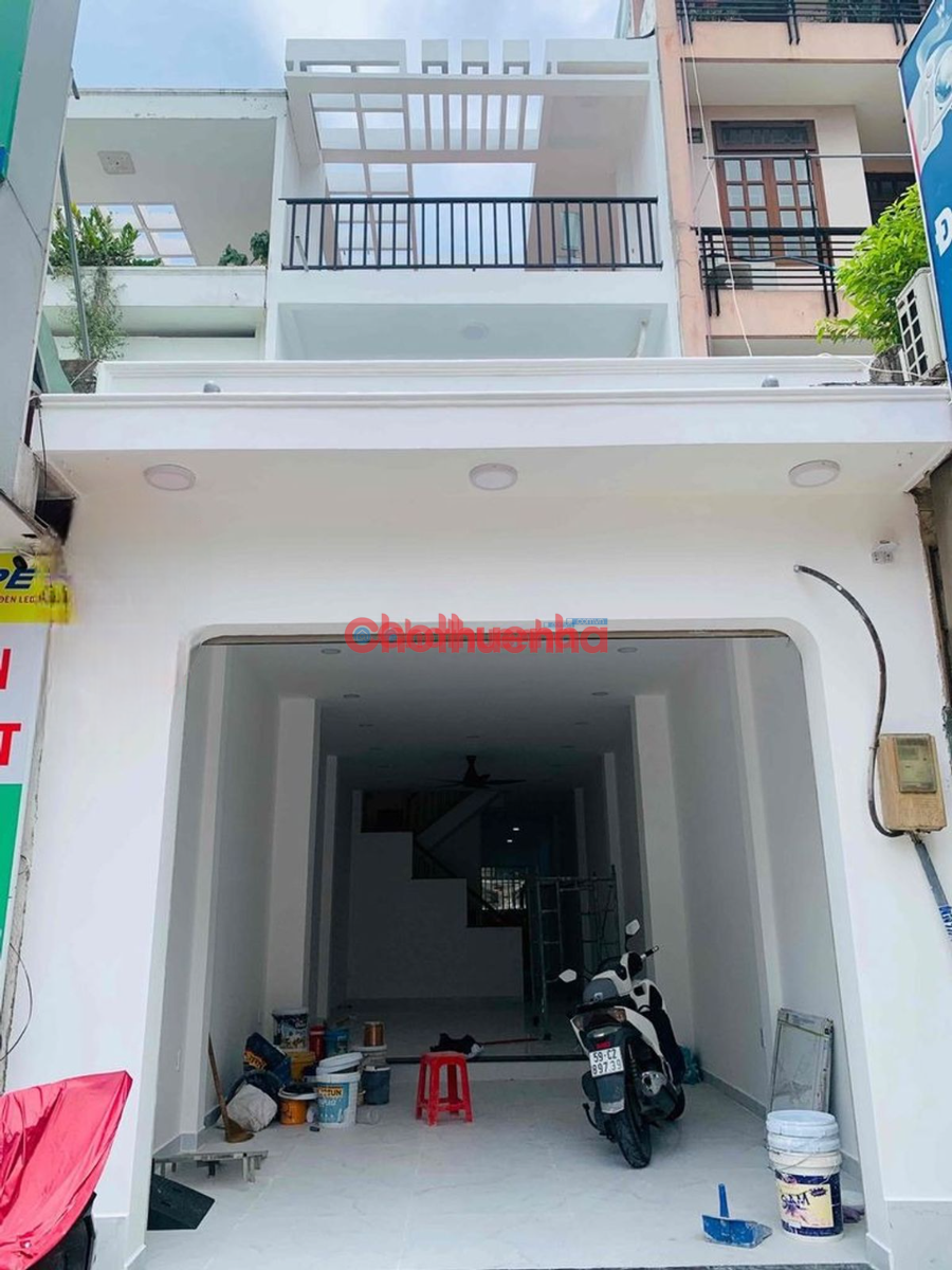 Cho thuê nhà mặt tiền đường Phan Văn Trị, Phường 7, Quận Gò Vấp.