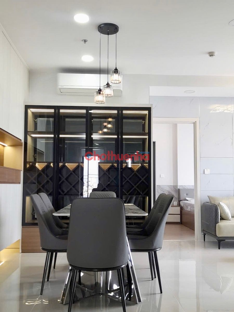 CĂN HỘ 3 PN D-HOMME MẶT TIỀN HỒNG BÀNG CÂY GÕ