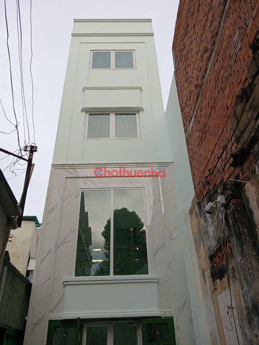 Cách mặt tiền Lý Chính Thắng Q3 1 căn nhà