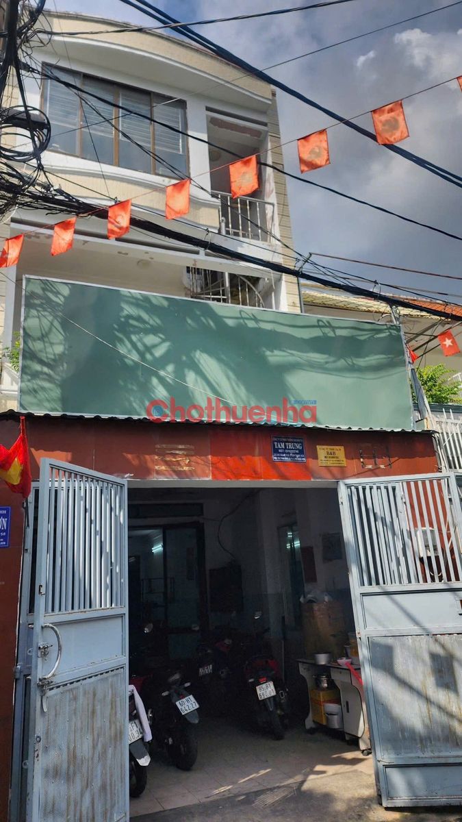 CHO THUÊ NHÀ CHO KHÁCH HÀNG CẦN DIỆN TÍCH RỘNG - HẺM TO - 5PHÒNG - GIÁP Q1