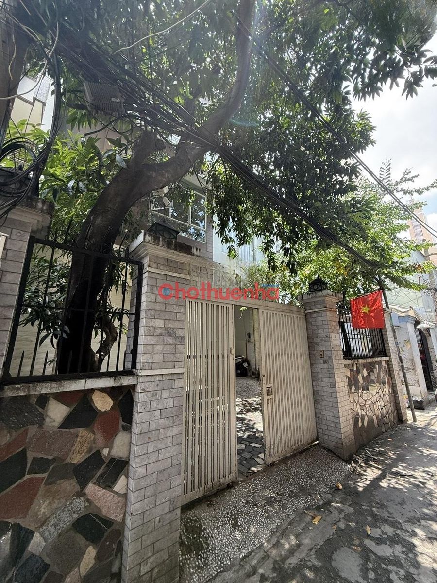 Cho thuê nhà hẻm ngang 8m khu nhiều trường học quận Tân Bình