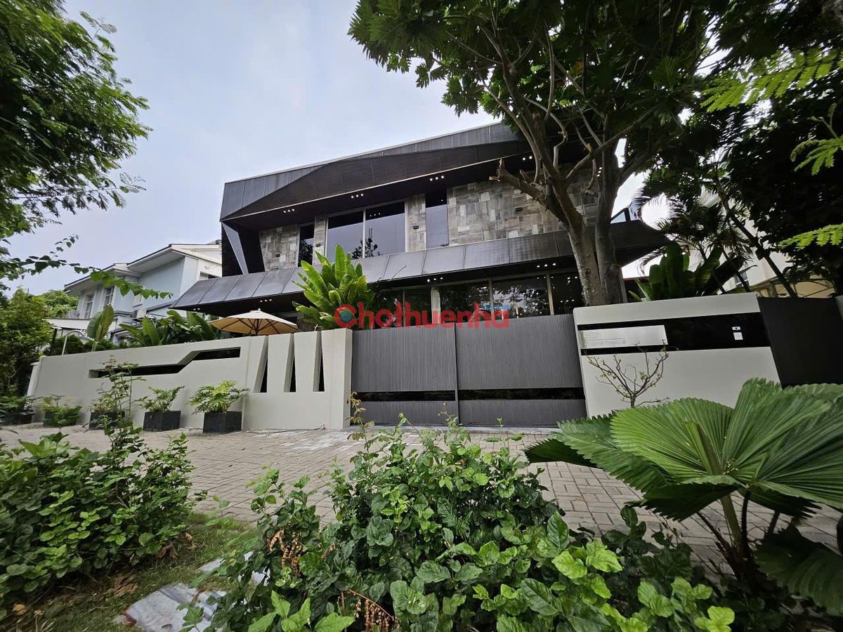 CHO THUÊ BIỆT THỰ KHU HƯNG THÁI PHÚ MỸ HƯNG 2 MẶT TIỀN VIEW SÔNG QUẬN 7