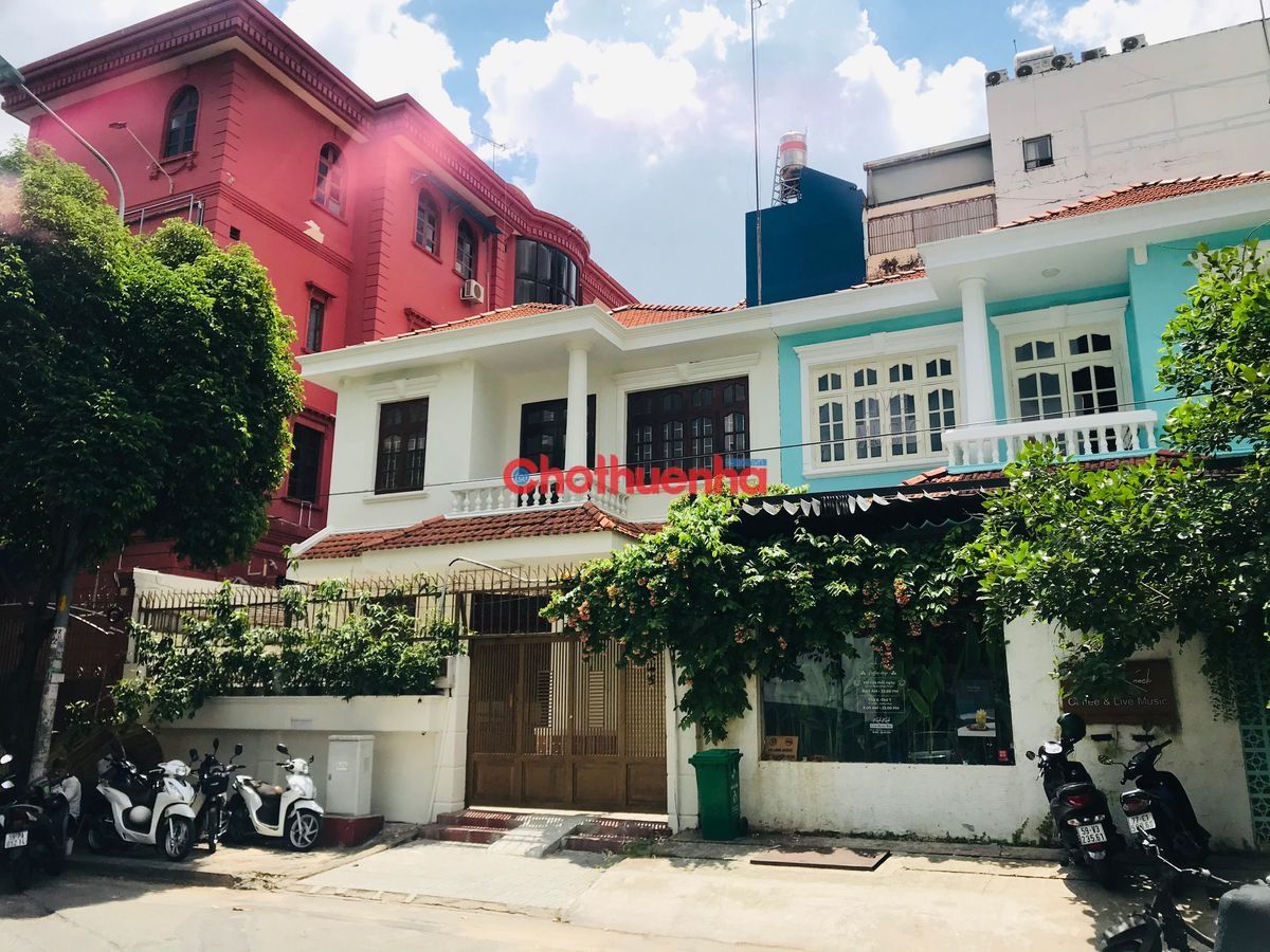 Biệt thự cổ ngang 10m mặt tiền khu dân cư Miếu Nổi, Bình Thạnh