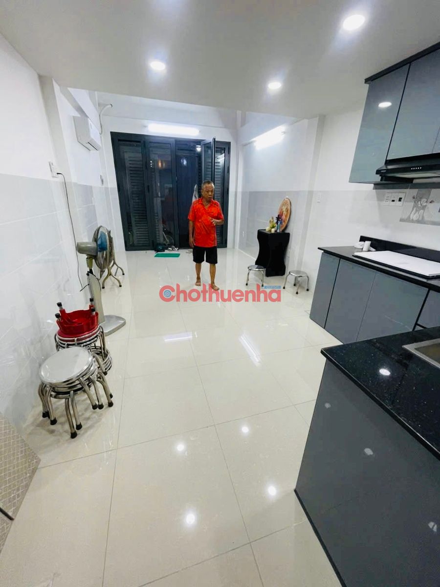 Cho thuê nhà nguyên căn Nguyễn Đình Chiểu Phường 4 Quận 3, 3PN