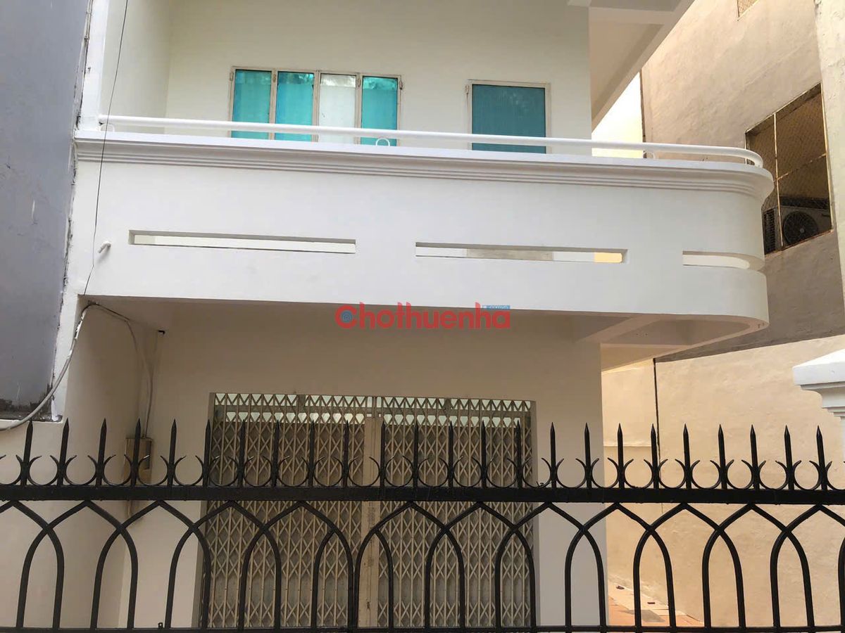 CHO THUÊ NHÀ MẶT TIỀN ĐƯỜNG D5 – PHƯỜNG 25, QUẬN BÌNH THẠNH – 8x20M