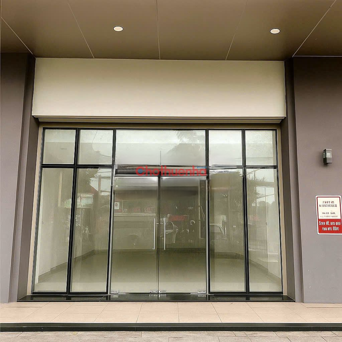 🏬 Cho thuê Shophouse mặt tiền đường Hòa Bình, P.Hiệp Tân, Tân Phú – Giá 24 triệu/tháng