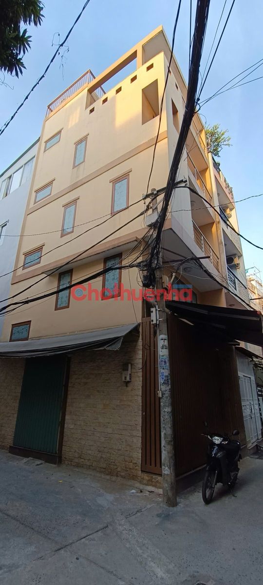 Nhà nguyên căn Huỳnh Văn Bánh, Phường 13, Phú Nhuận. Hẻm xe tải.