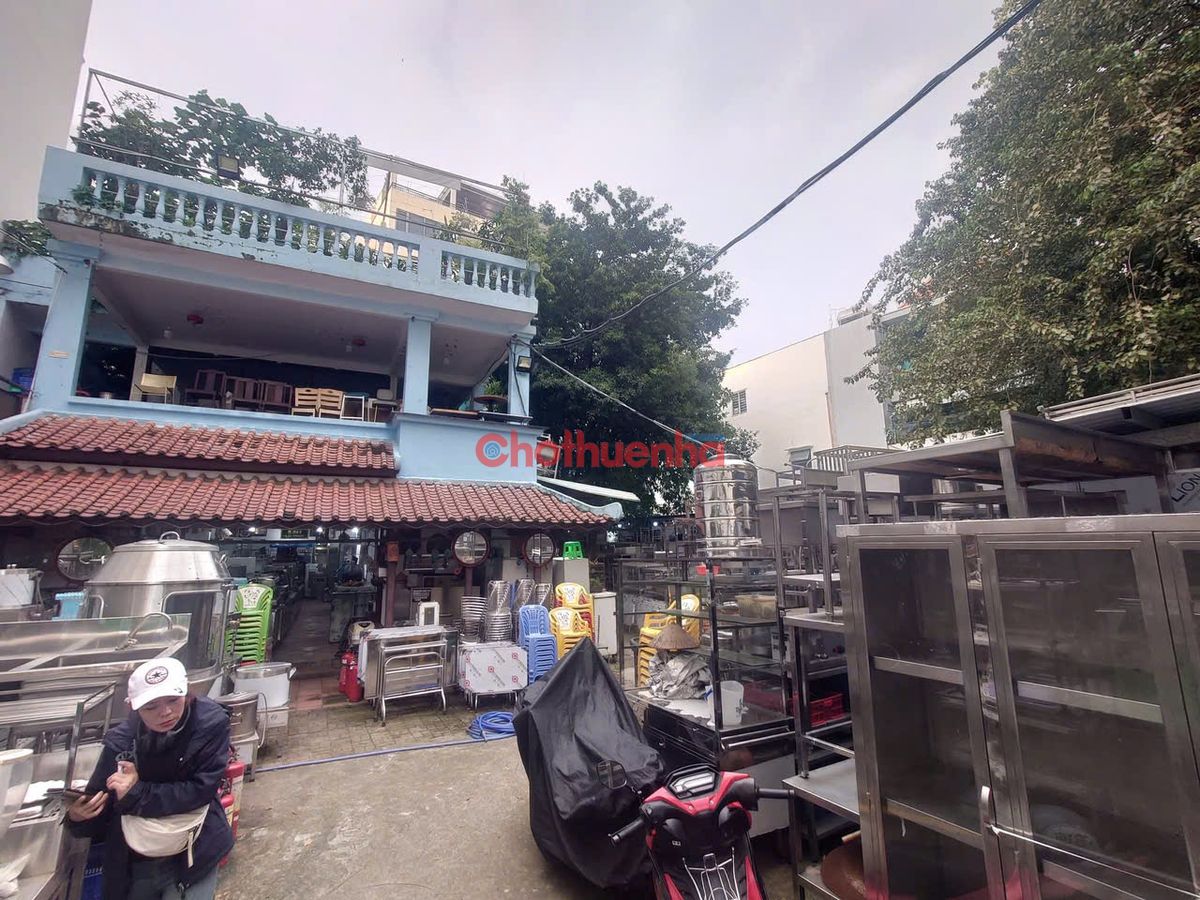 MẶT TIỀN BIỆT THỰ SÂN VƯỜN NGUYỄN TRỌNG TUYỂN, TÂN BÌNH 