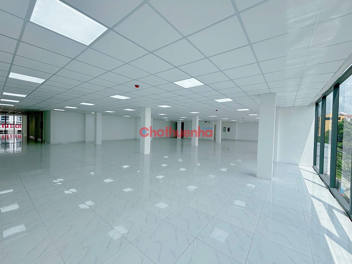 Mặt Bằng Quận 2 * Rộng Rãi *