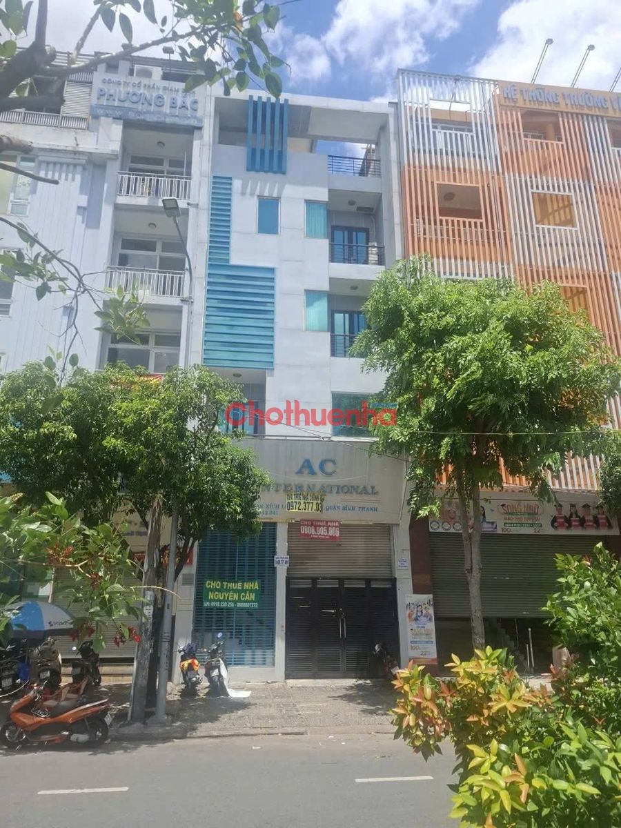 Cho thuê tòa nhà mặt tiền đường Phan Xích Long, Phường 3, Quận Bình Thạnh