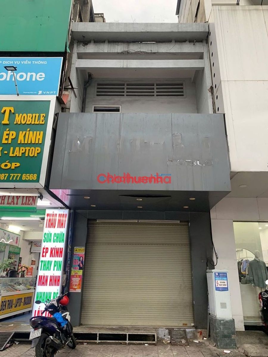 Cho thuê nhà mặt tiền đường 3 tháng hai quận 10. 400m2 