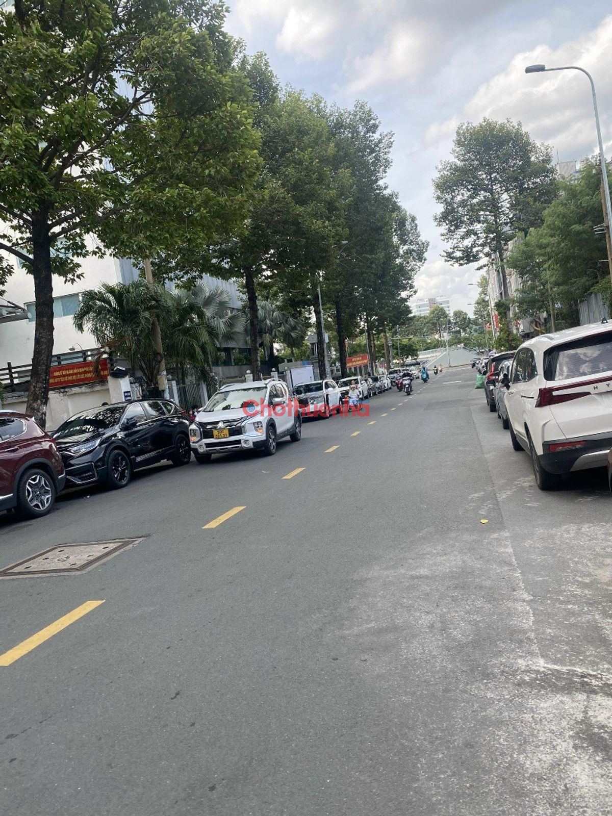 CHO THUÊ NHÀ QUẬN 1, ĐƯỜNG NGUYỄN ĐÌNH CHIỂU, DIỆN TÍCH NGANG 4x16M, GIÁ 55 TRIỆU