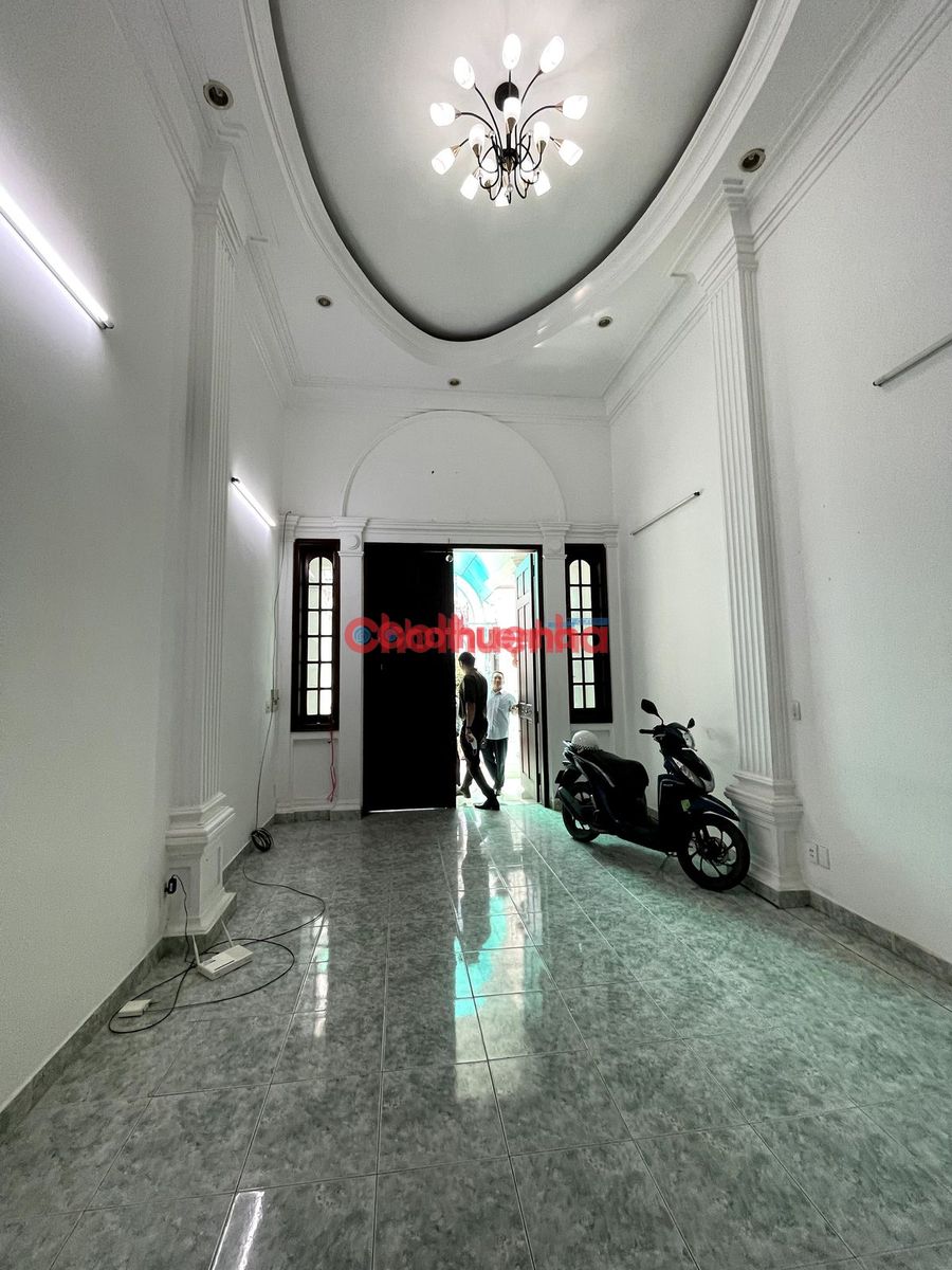 Cho thuê nhà hẻm xe hơi tránh đường 3/2 P14 Q10 nhà thoáng, ô tô đậu trong nhà