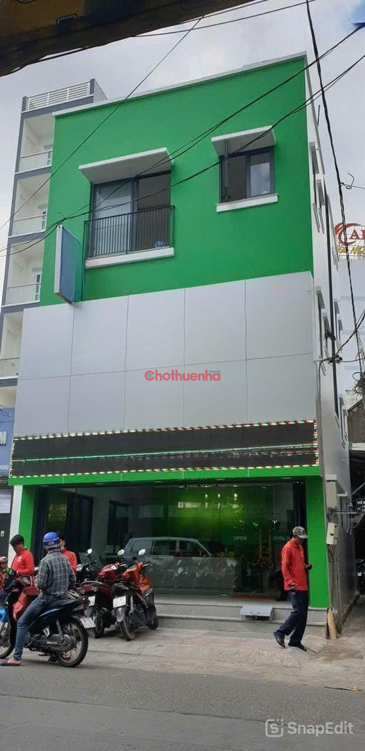 CHO THUÊ NHÀ NGANG 6.5M. 3 LẦU MẶT TIỀN Q1. KHU VỰC SẦM UẤT KHÁCH NƯỚC NGOÀI