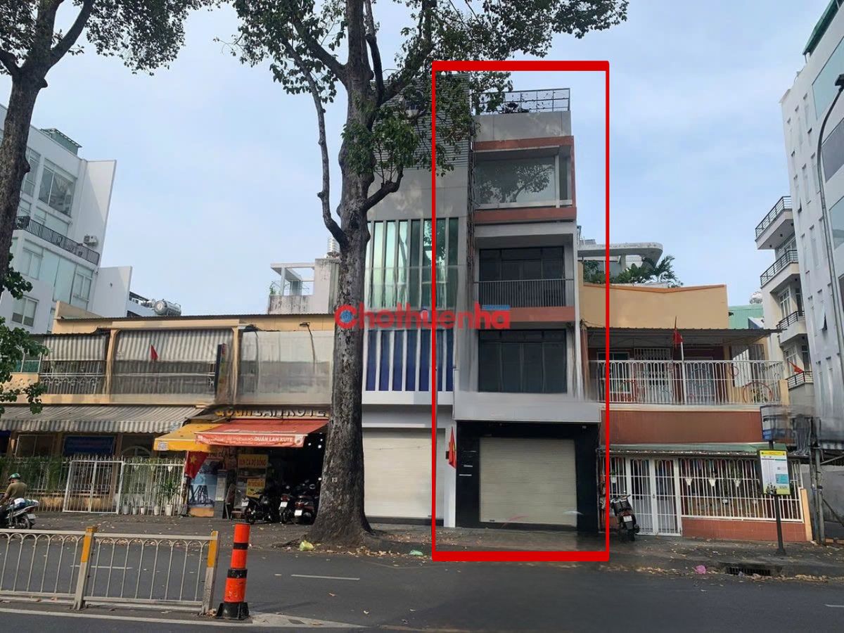 Cho thuê nhà mặt tiền đường Nguyễn Tri Phương, Phường 9, Quận 10.