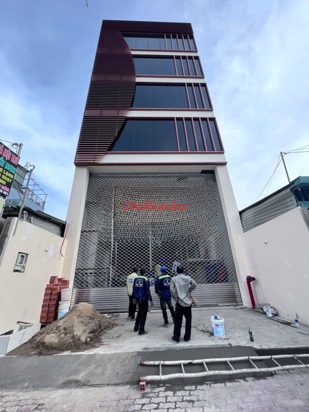 Cho thuê tòa nhà 850m2