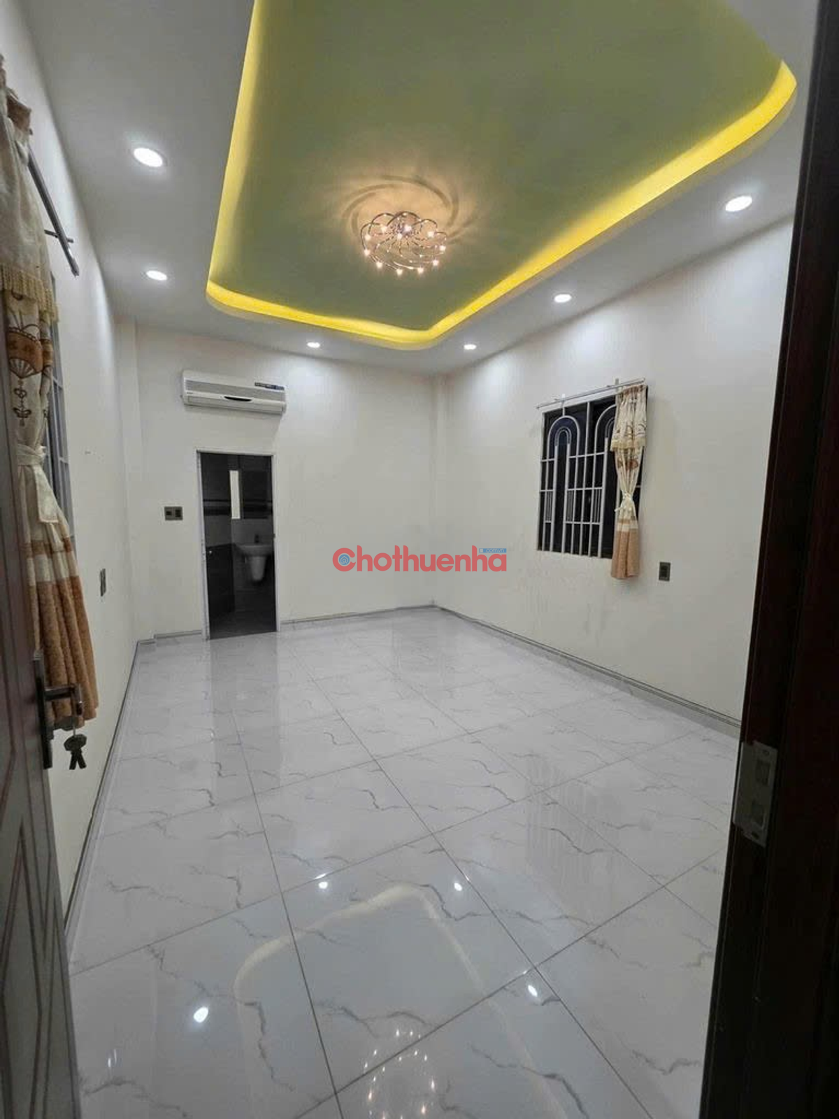 CHO THUÊ NHÀ NGUYÊN CĂN 3 PHÒNG NGỦ ĐƯỜNG NGUYỄN HỒNG ĐÀO, QUẬN TÂN BÌNH.