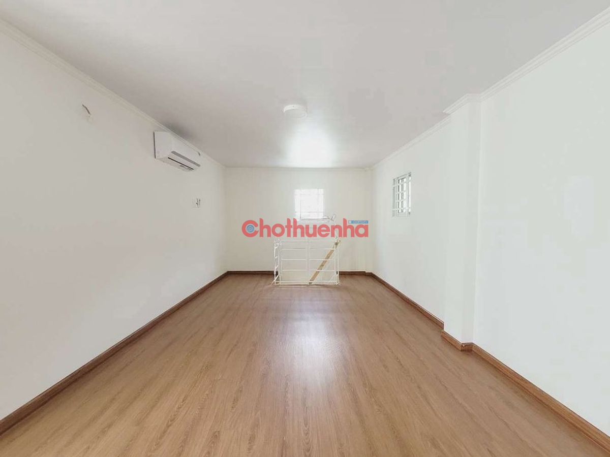 Cho thuê nhà nguyên căn Lý Chính Thắng, P.2, Q.3 - 
