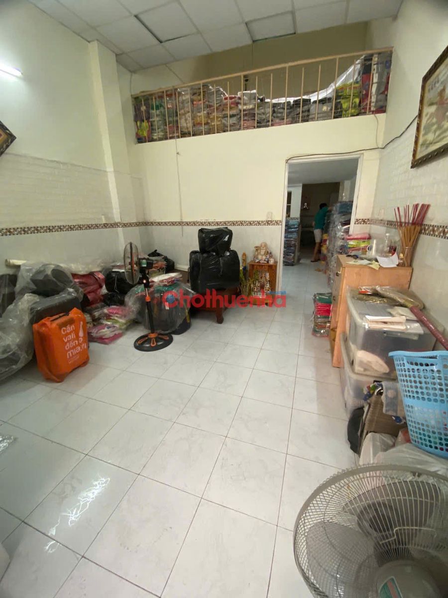 Cho thuê nhà nguyên căn Cô Giang, Cô Giang, Q.1 - 1.5 tầng, 4.2x14.2m