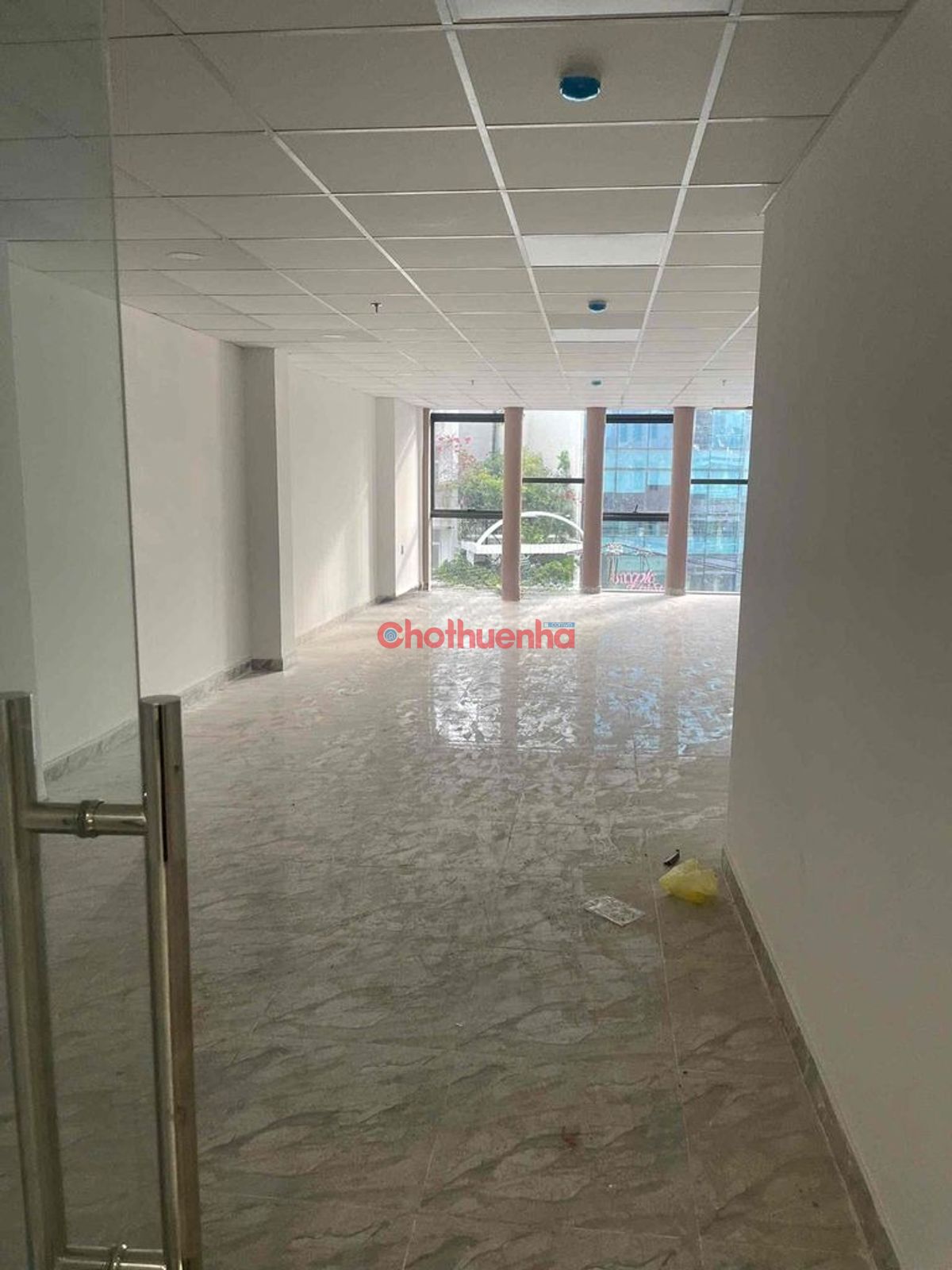 HIỆN CHO THUÊ SÀN VĂN PHÒNG Lê Quang Định, Phường 14, Quận Bình Thạnh- CÓ THANG MÁY , NHÀ MỚI 100% - DT: 200M2