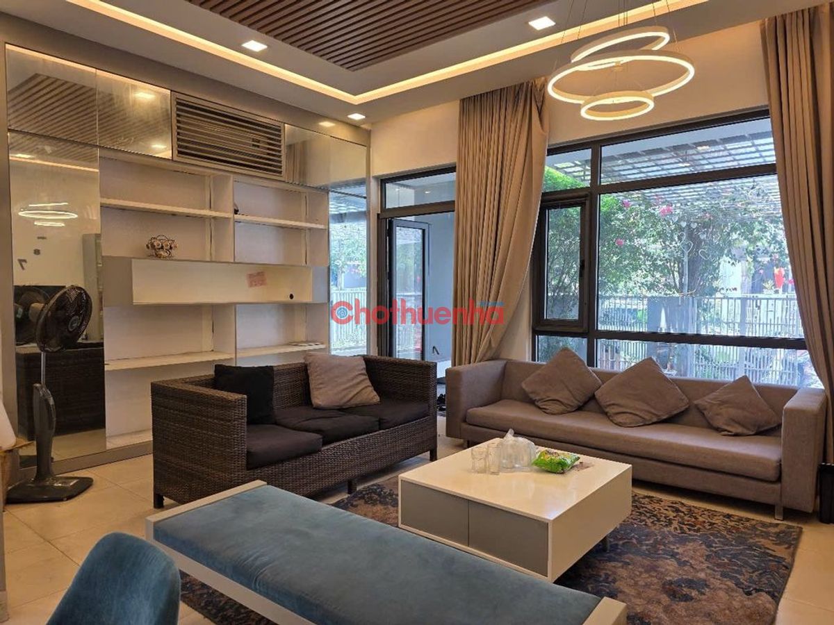 Nguyễn Thị Định, Phường Cát Lái, Quận 2 (Phố Đông Village)