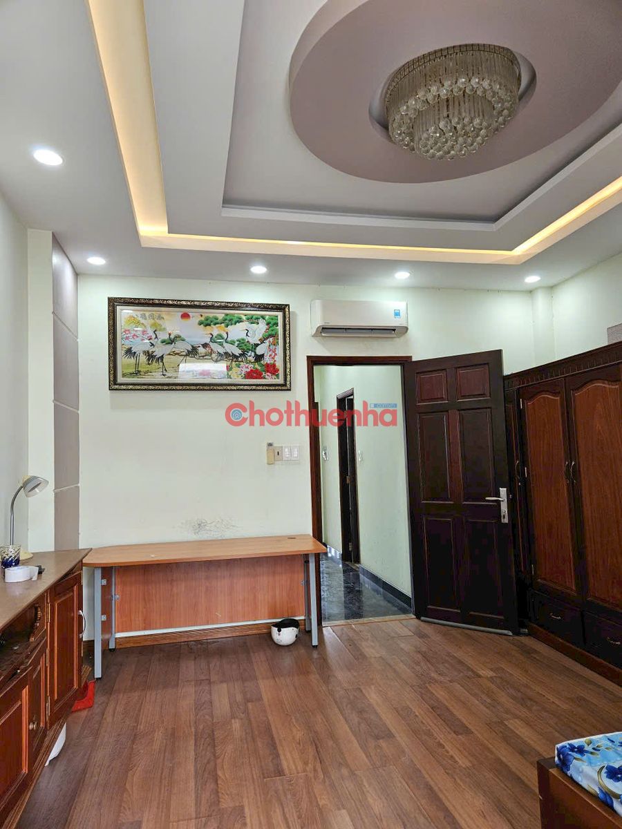 🏠 Cho thuê nhà mặt tiền nguyên căn – Hà Thị Đát, 