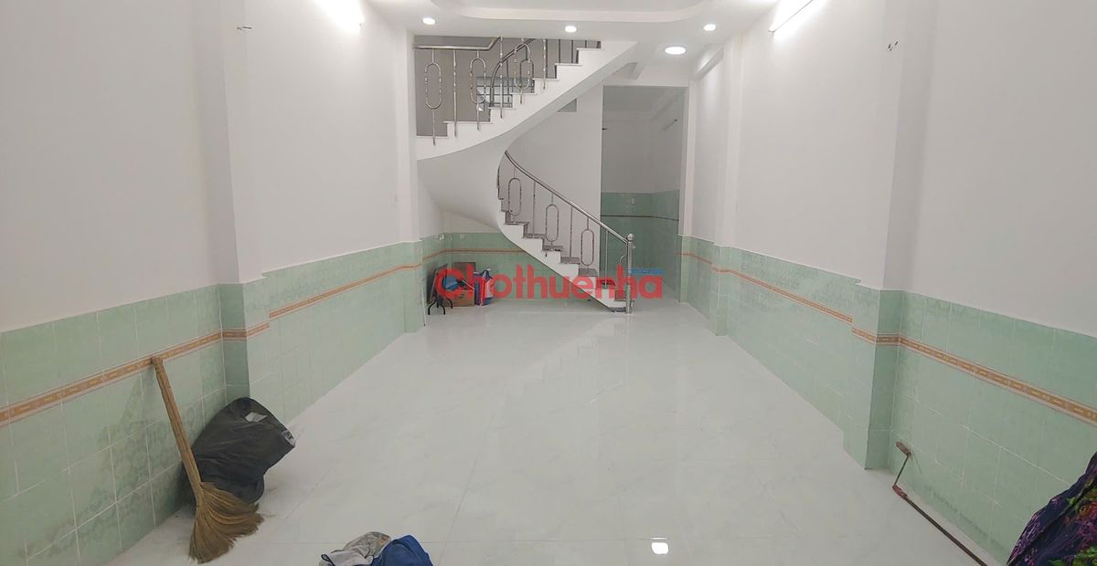 Cho thuê nhà Bàu Cát 1, Phường 14, Quận Tân Bình 4x15m - 3 lầu 5 phòng