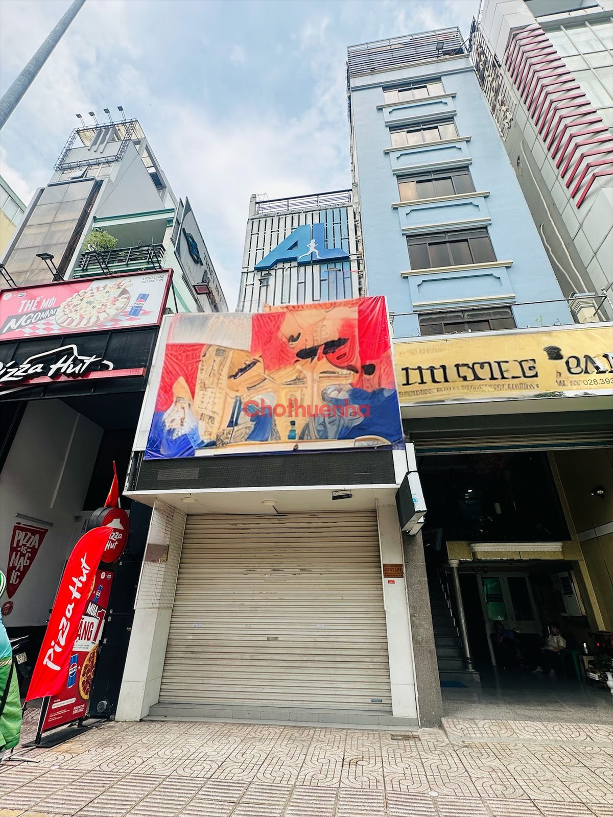 Mặt tiền Nguyễn Thị Minh Khai, Phường 6, Quận 3 ngay ngã tư Cách Mạng Tháng Tám