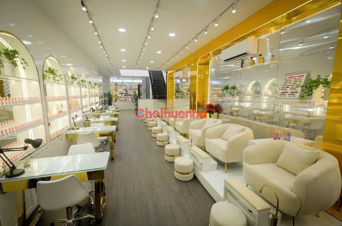 🏠 Cho thuê nhà nguyên căn – Ngay ngã ba Hùng Vương và Nguyễn Chí Thanh, Quận 10