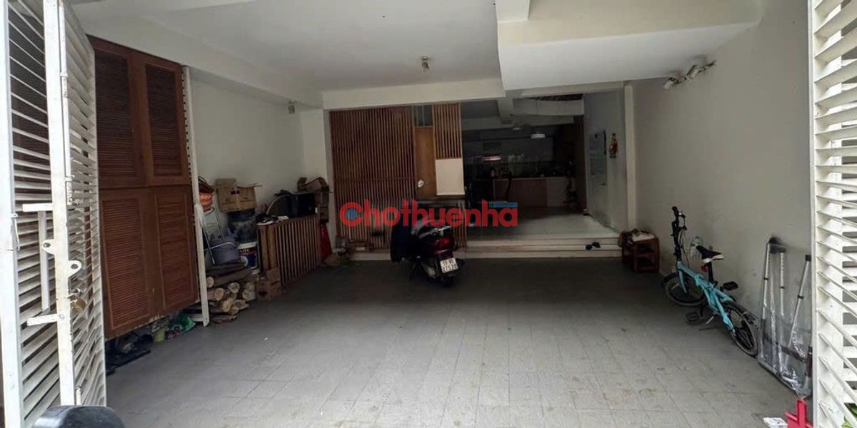 Cho thuê nhà hẻm xe hơi đường Đường 3/2, Phường 10, Quận 10